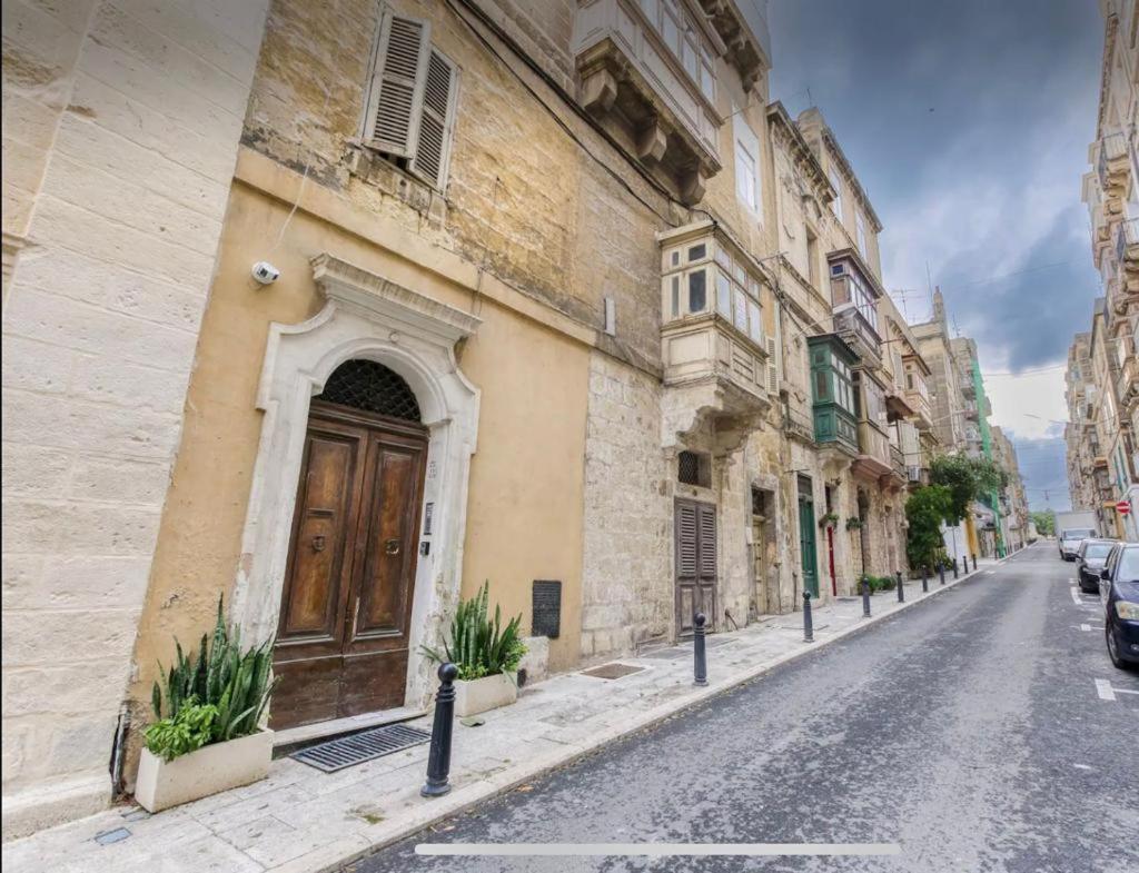 Floriana 5 Minutes Walk To The Capital City Экстерьер фото